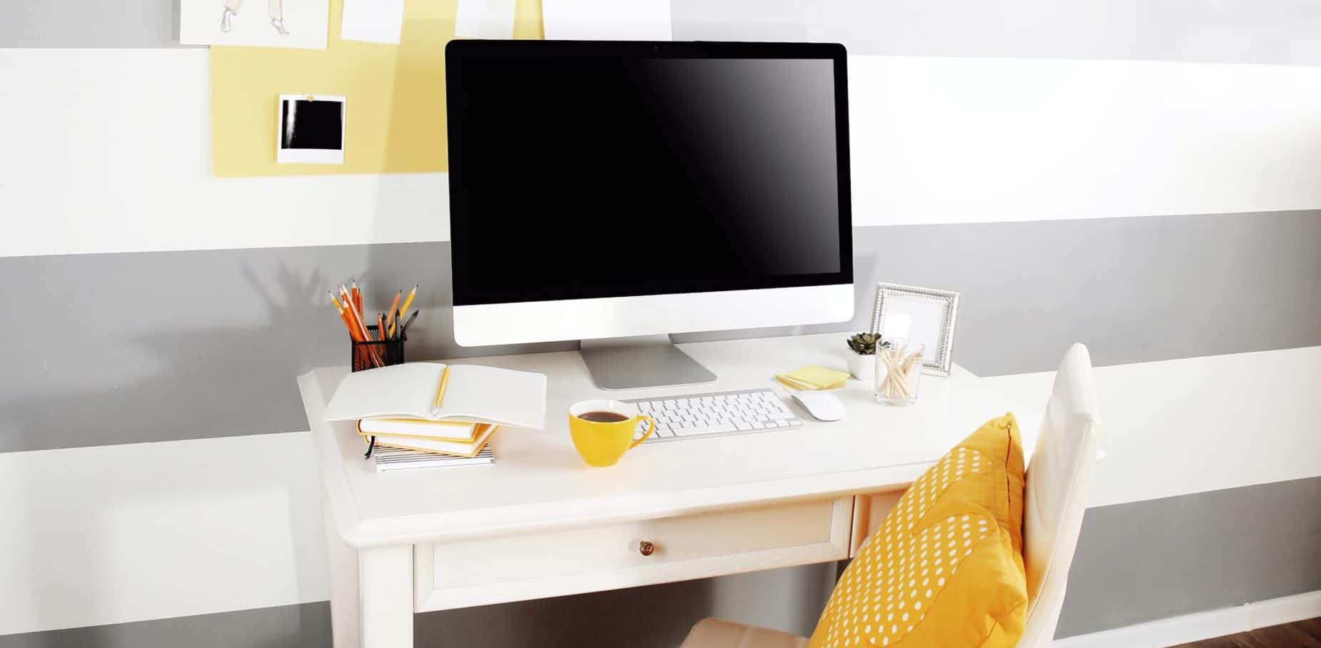 31 proven ways to make money with a laptop in 2025